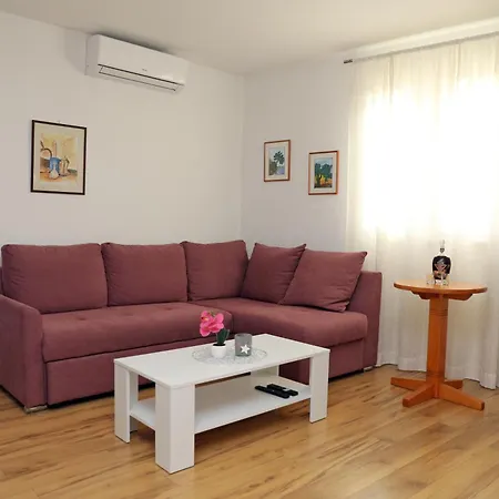 Lanterna アパート *