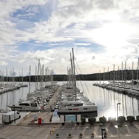 Lanterna アパート