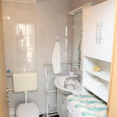Lanterna Apartment
