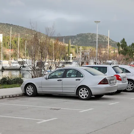 アパート Lanterna